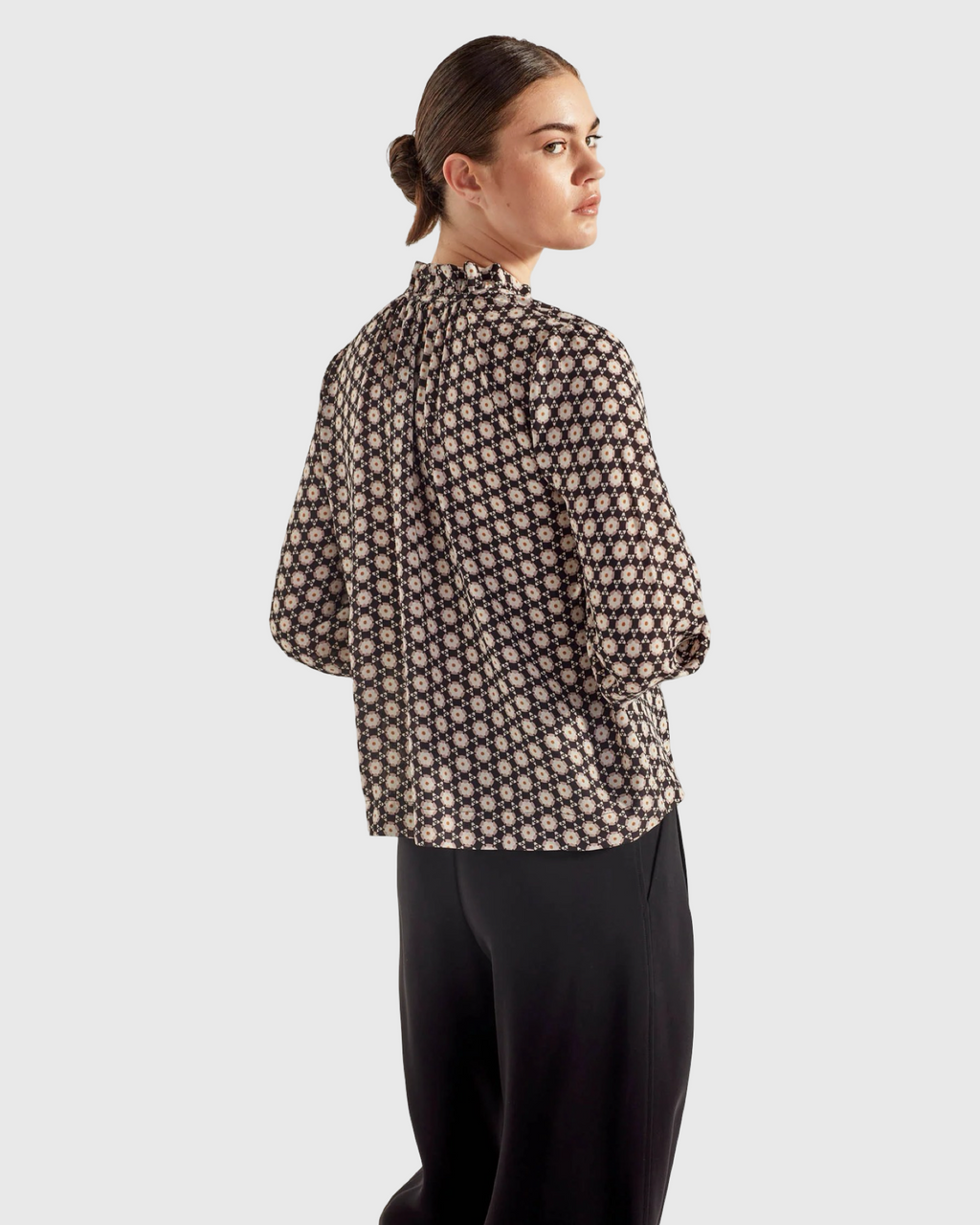 juliette hogan delilah blouse (motif crepe) carousel