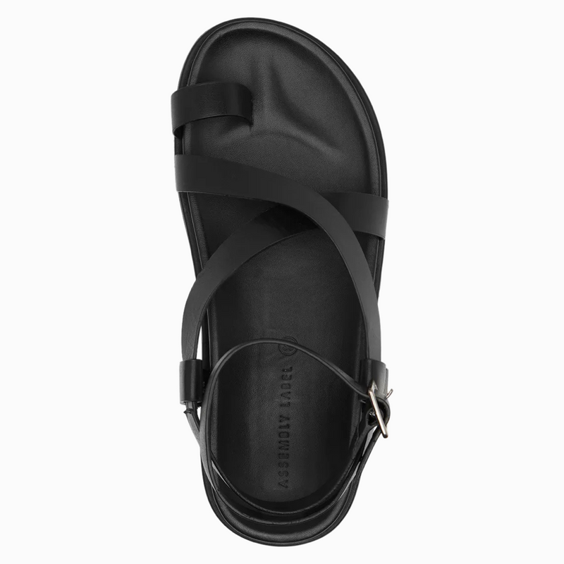 assembly label miara sandal black
